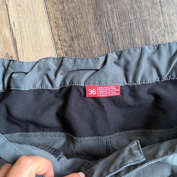 Grey Troy Lee Designs Mountain Bike shorts - Picture 2 of 3